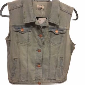 NWT MNG Jean light denim vest small